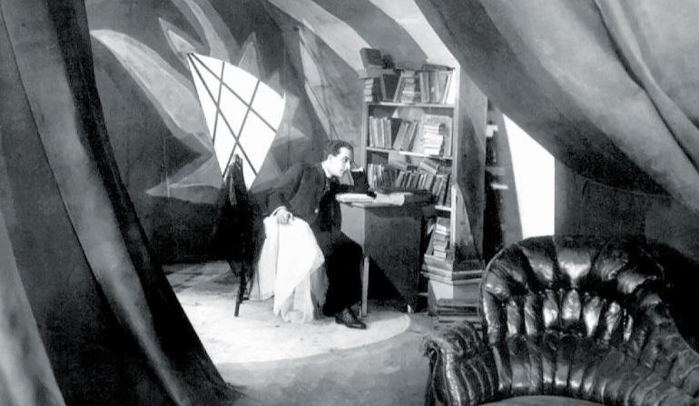 "O Gabinete do Dr. Caligari, de Robert Wiene, &eacute; um dos filmes da mostra