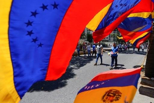 Venezuela est&aacute; mergulhada em uma crise econ&ocirc;mica colossal marcada pela hiperinfla&ccedil;&atilde;o, escassez de alimentos, entre outros