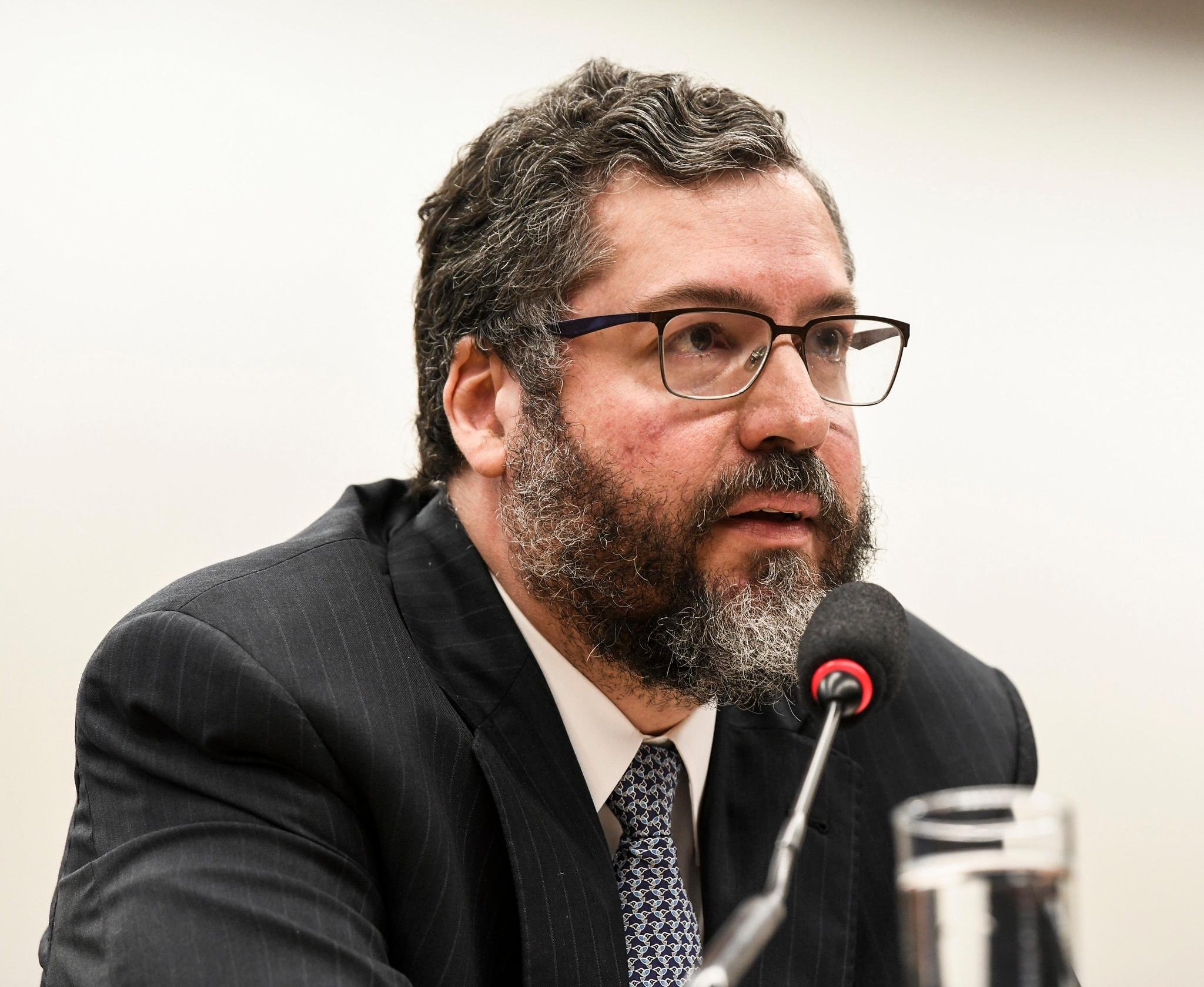 Ministro das Rela&ccedil;&otilde;es Exteriores, embaixador Ernesto Ara&uacute;jo, anunciou a exonera&ccedil;&atilde;o que diz fazer parte "do processo de dinamiza&ccedil;&atilde;o e moderniza&ccedil;&atilde;o do sistema de promo&ccedil;&atilde;o comercial brasileiro"