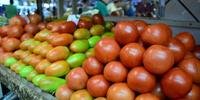No grupo alimentação, o tomate ajudou a influenciar o índice de março