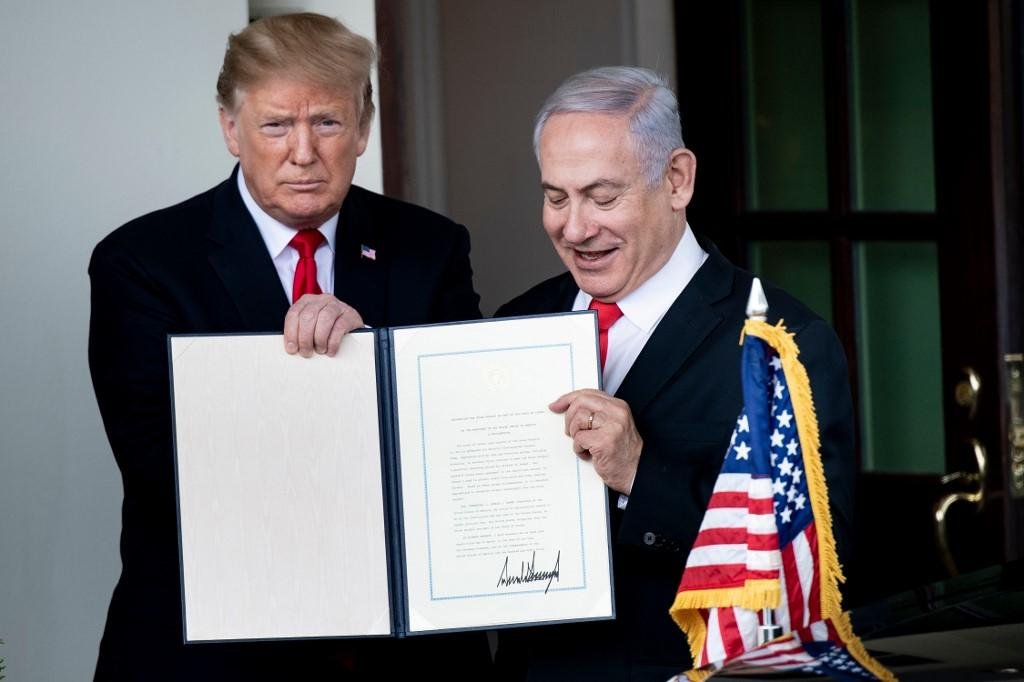 Trump comemorou vit&oacute;ria do aliado pol&iacute;tico Benjamin Netanyahu nas elei&ccedil;&otilde;es em Israel
