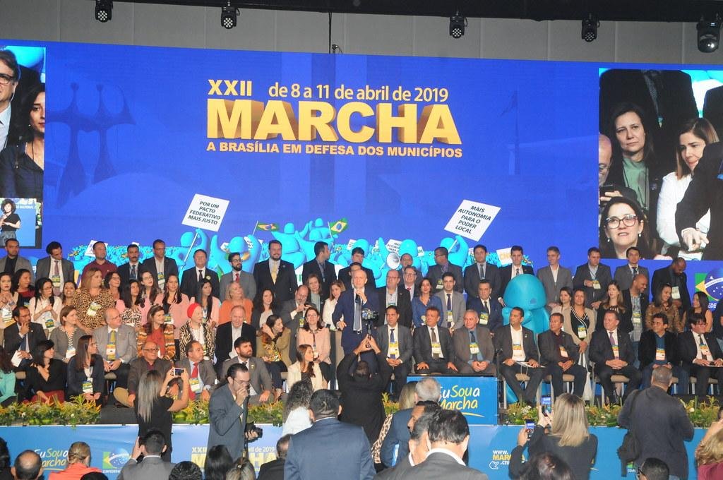 Leitura da carta no encerramento da 22&ordf; Marcha para Bras&iacute;lia destacou os avan&ccedil;os no Judici&aacute;rio e Tribunais de Contas