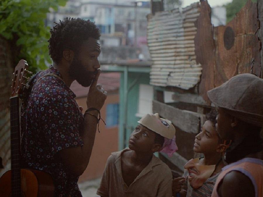 Produ&ccedil;&atilde;o &eacute; baseada em uma ideia original do pr&oacute;prio Donald Glover e inspirada em filmes como "Cidade de Deus"