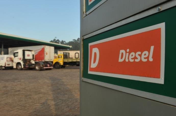 Empresa anunciou nesta quinta-feira que havia desistido de reajustar o diesel em 5,7%