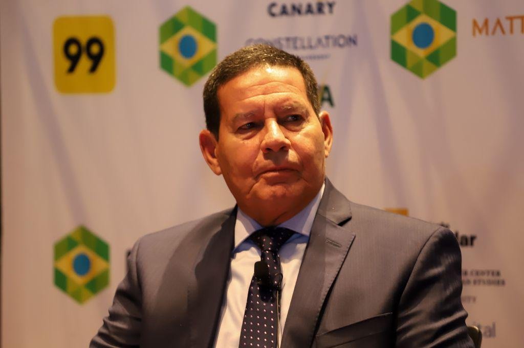 Mour&atilde;o tuitou sobre seu estado de sa&uacute;de