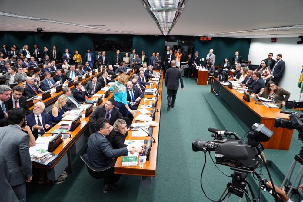 Dessa forma, discuss&atilde;o da reforma da Previd&ecirc;ncia s&oacute; come&ccedil;ar&aacute; depois que o or&ccedil;amento impositivo for analisado na comiss&atilde;o