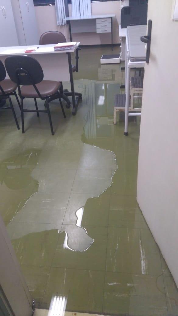 Pacientes est&atilde;o sendo avisados por telefone