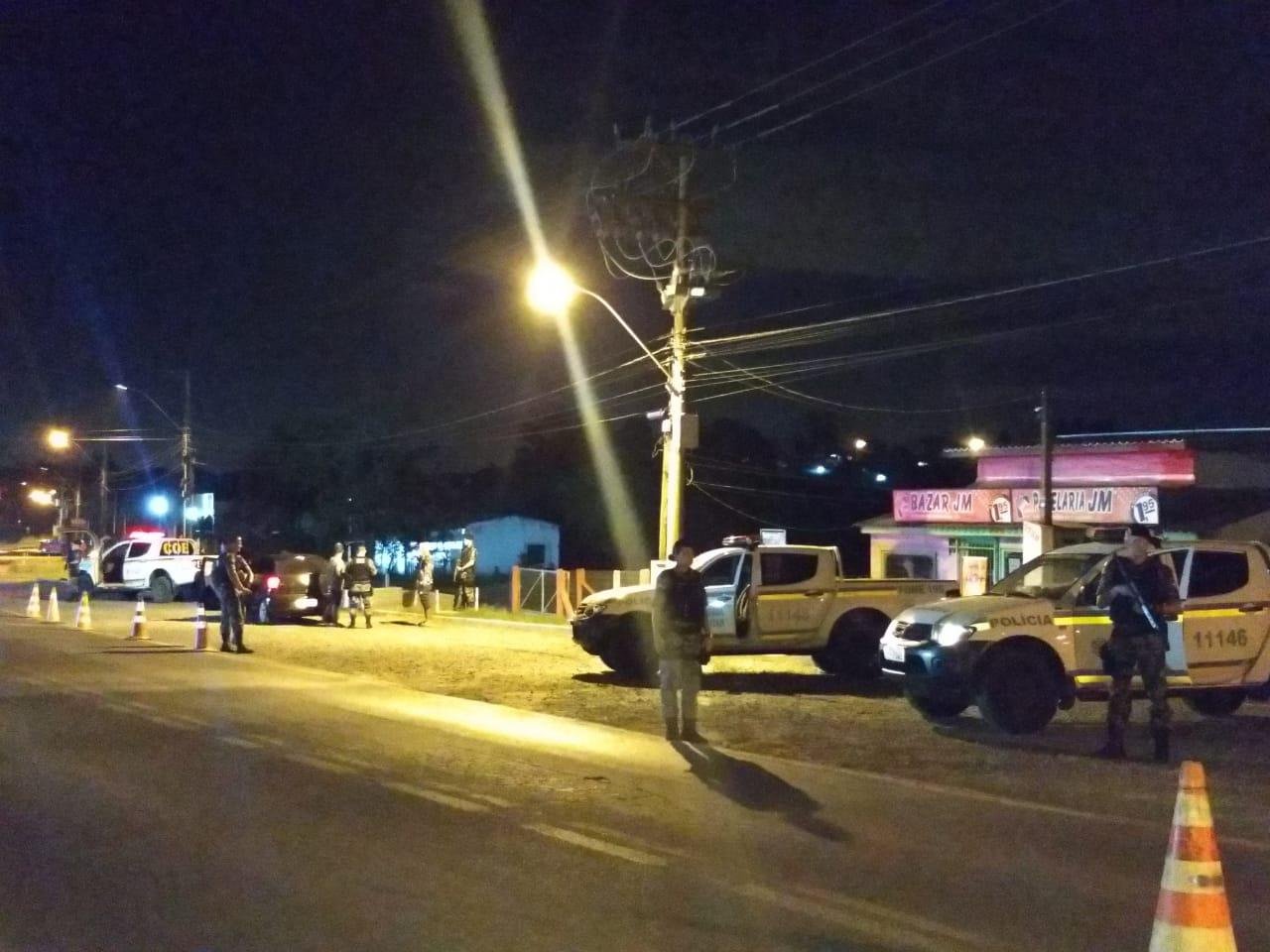 Brigada Militar realizou abordagens depois que tr&ecirc;s homens foram mortos em Gravata&iacute;