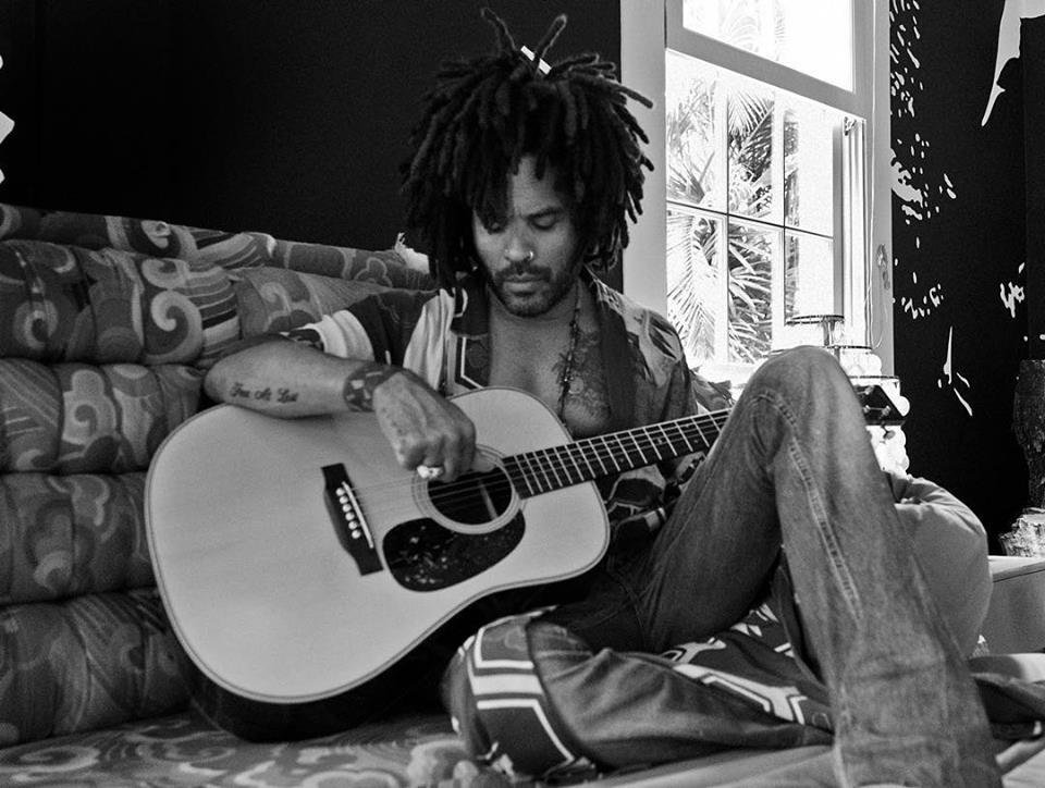 Lenny Kravitz exibe sua fazenda no Rio de Janeiro em v&iacute;deo no Youtube