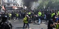 Manifestantes entraram em confronto próximo à praça da Bastilha