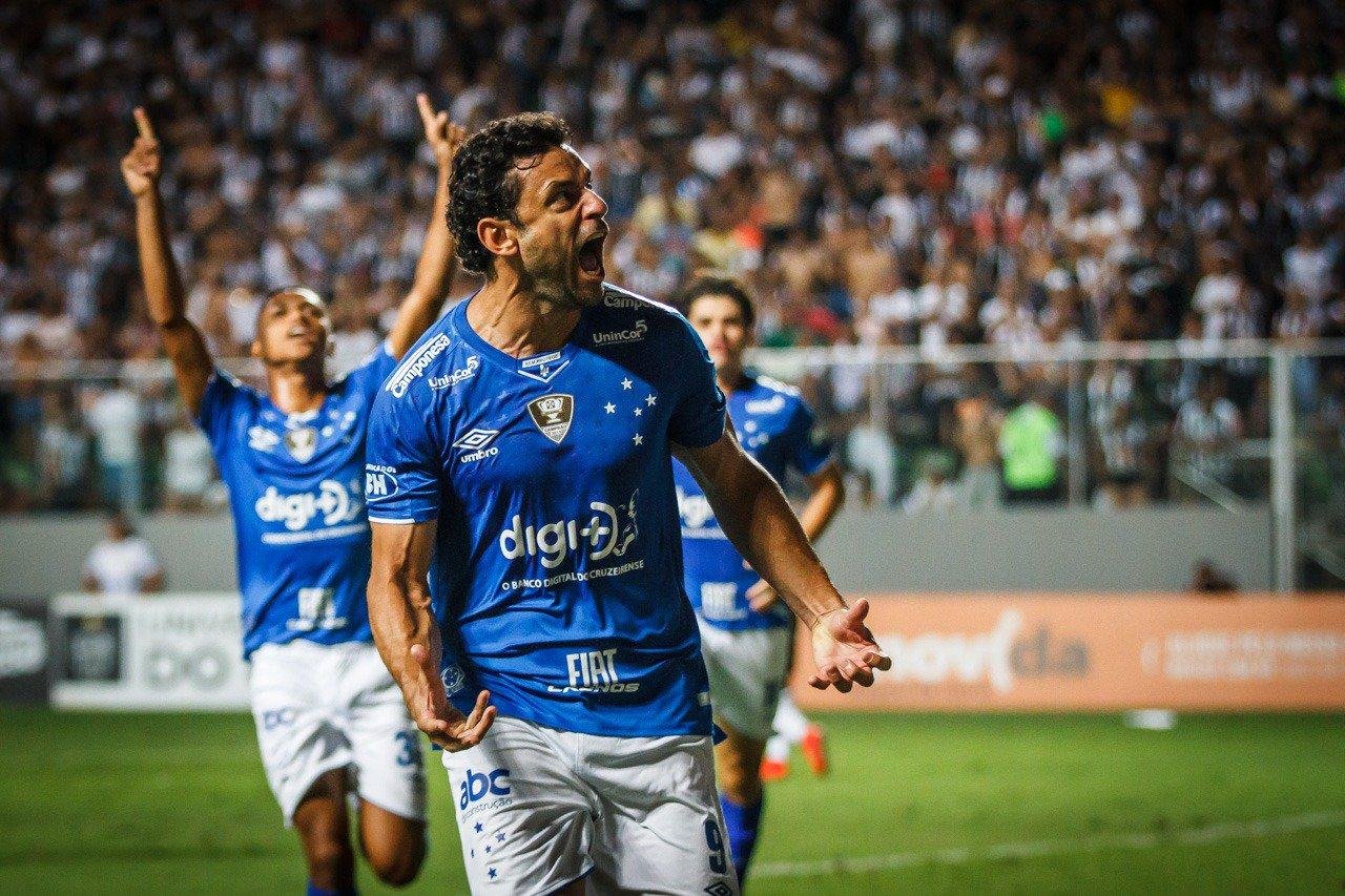 Fred foi o artilheiro do campeonato e chegou a 60 gols no estadual