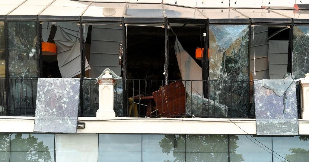 Hotel Kingsbury foi um dos locais atingidos pelas explos&otilde;es