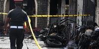 Série de explosões simultâneas em três igrejas e três hotéis provocou a morte de mais de 200 pessoas