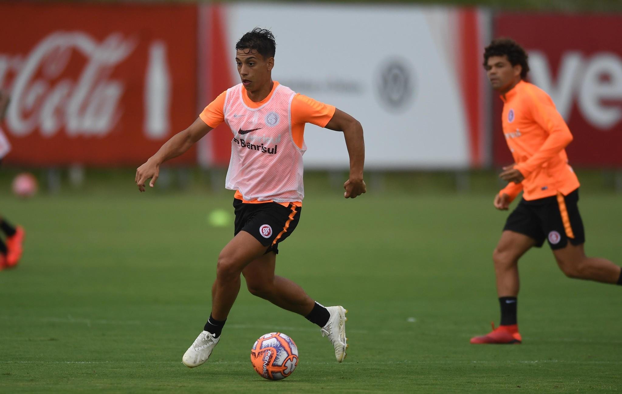 Sarrafiore treinou mais uma vez entre os 11 iniciais e deve ser titular contra o Alianza Lima, no Peru