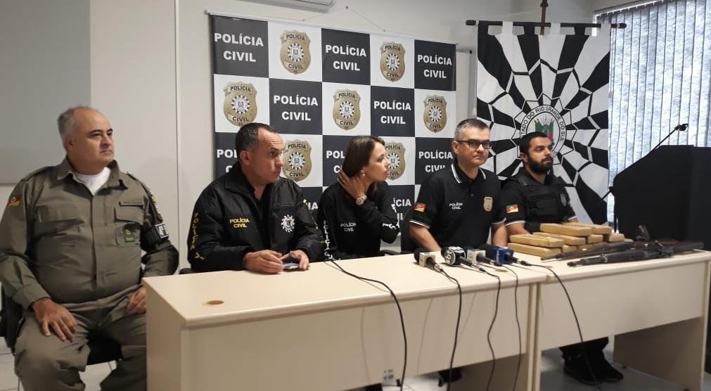 Chefe da Pol&iacute;cia Civil, delegada Nadine Anflor, participou da coletiva em Pelotas