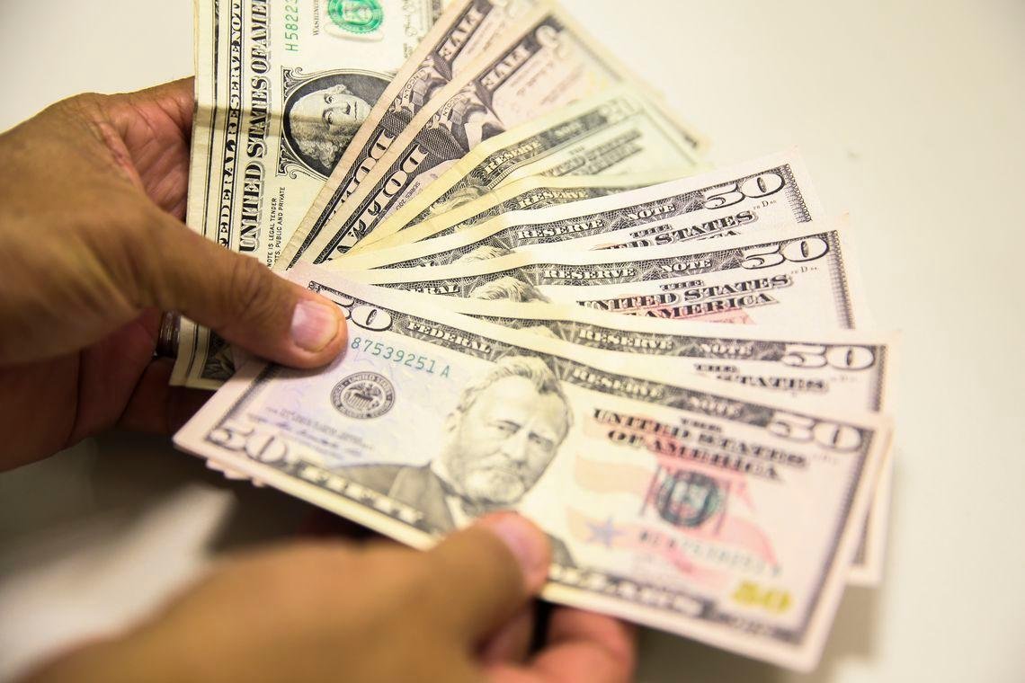 "Perspectiva &eacute; que o d&oacute;lar ceda mais um pouco em rela&ccedil;&atilde;o ao real nos pr&oacute;ximos dias", diz diretor da NGO