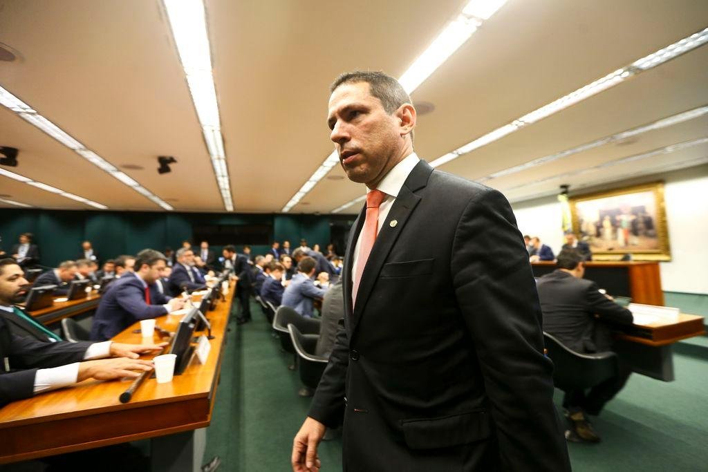 O presidente da comiss&atilde;o especial da reforma da Previd&ecirc;ncia, deputado Marcelo Ramos, durante sess&atilde;o de instala&ccedil;&atilde;o