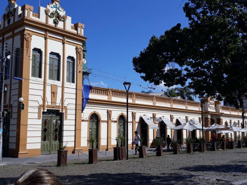 Samba dever&aacute; retornar ao Mercado P&uacute;blico de Pelotas, mas termo de compromisso ir&aacute; estabelecer regras