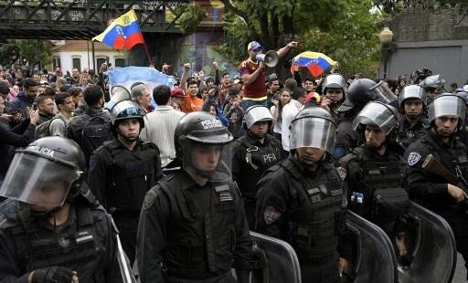 Segundo Pompeo, Maduro teria deixado Venezuela, mas foi dissuadido pela R&uacute;ssia