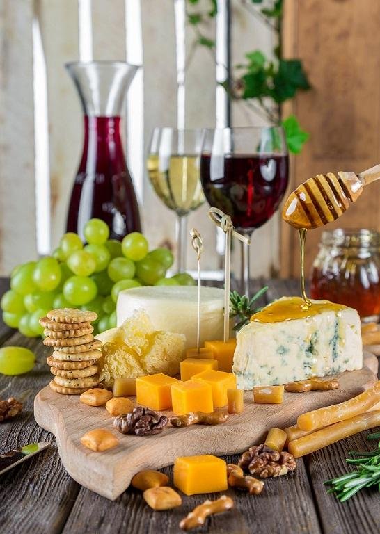 O melhor &eacute; escolher os que, al&eacute;m de menos cal&oacute;ricos, t&ecirc;m menores teores de gordura e de s&oacute;dio e que sejam preparados sem corantes, saborizantes ou outros ingredientes.