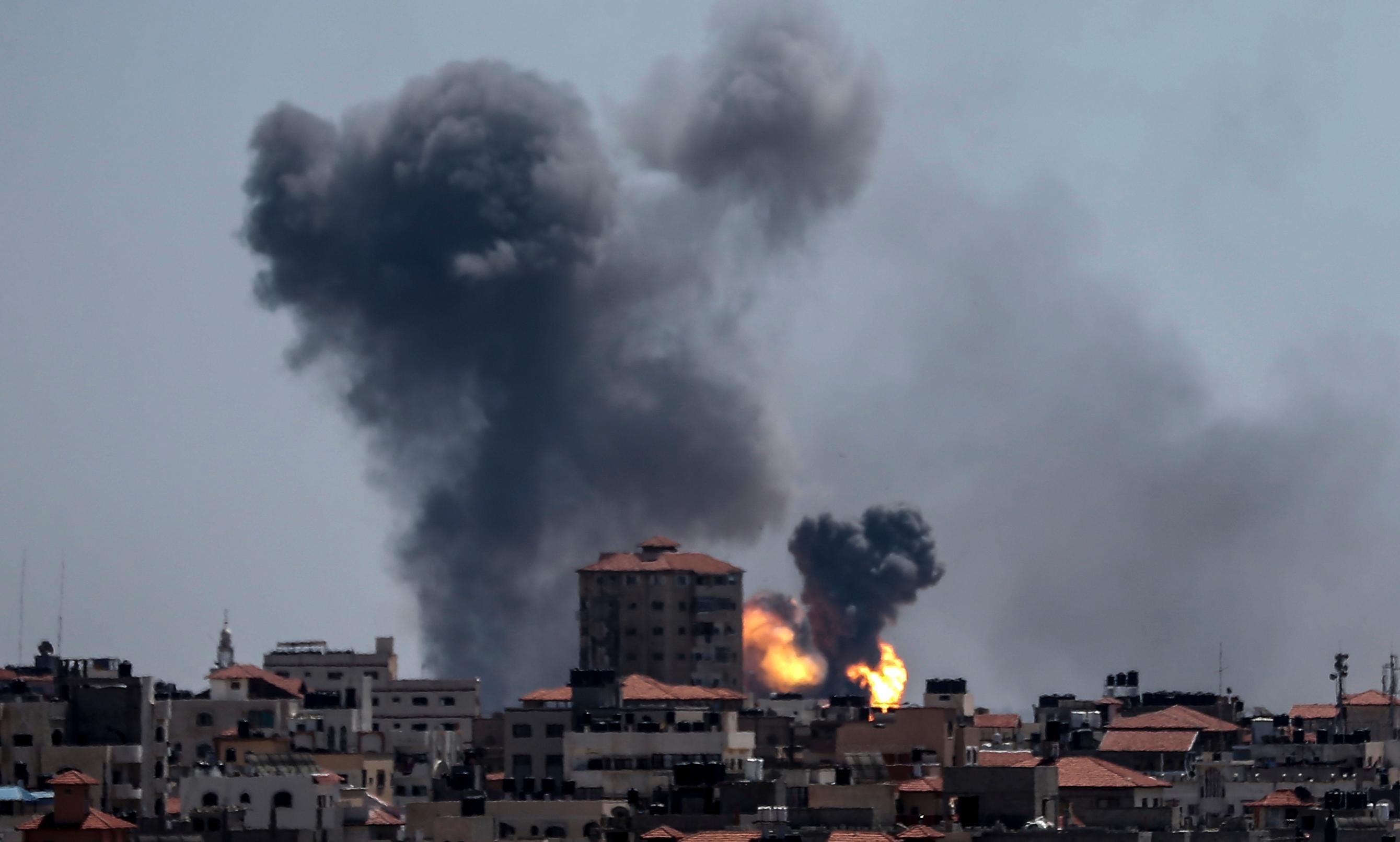 Fonte de seguran&ccedil;a de Gaza disse que os ataques israelenses atingiram tr&ecirc;s &aacute;reas separadas da Faixa de Gaza