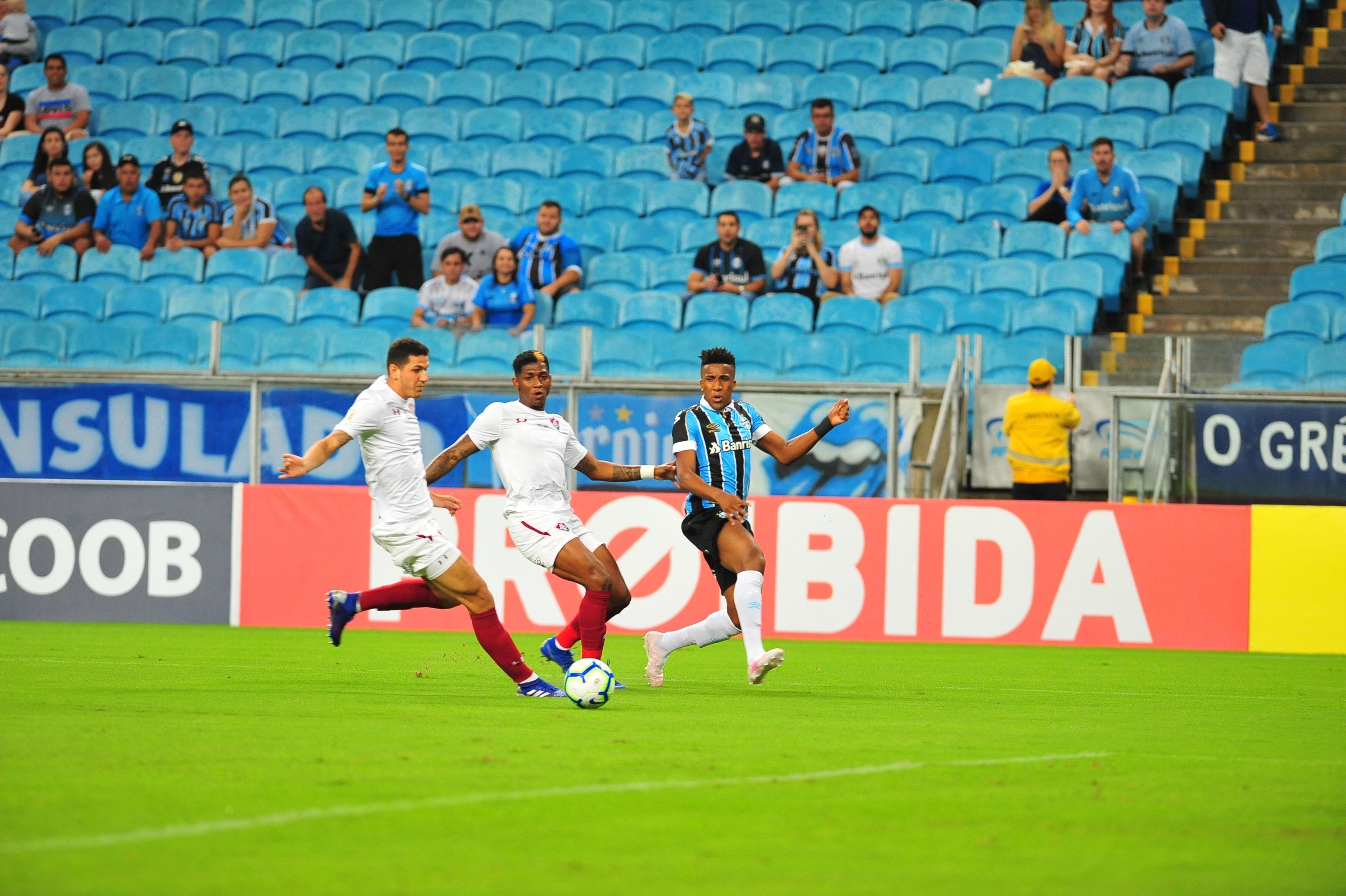Tricolor dominava a partida at&eacute; os 38&ordm; do primeiro tempo