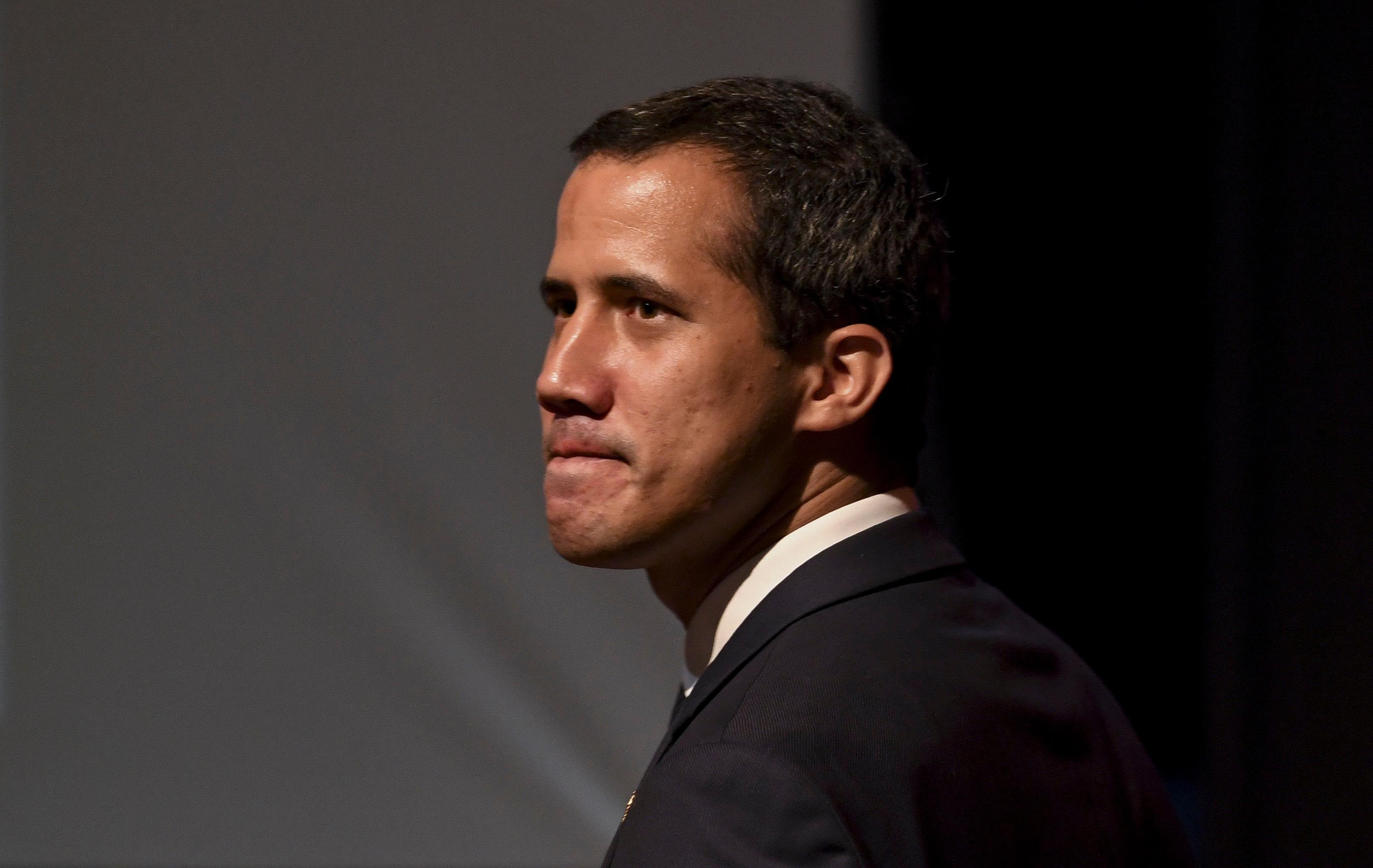 Guaid&oacute; avalia que sua imagem n&atilde;o est&aacute; enfraquecida apesar de fracasso no dia 30
