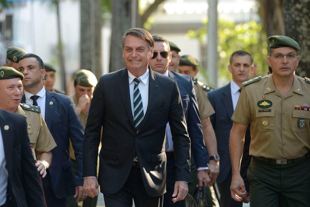 Presidente participou de cerim&ocirc;nia em comemora&ccedil;&atilde;o ao 130&ordm; anivers&aacute;rio do Col&eacute;gio Militar do Rio de Janeiro
