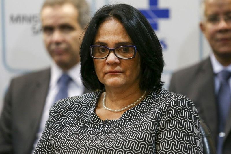 Damares Alves apresentou proposta contra abuso sexual