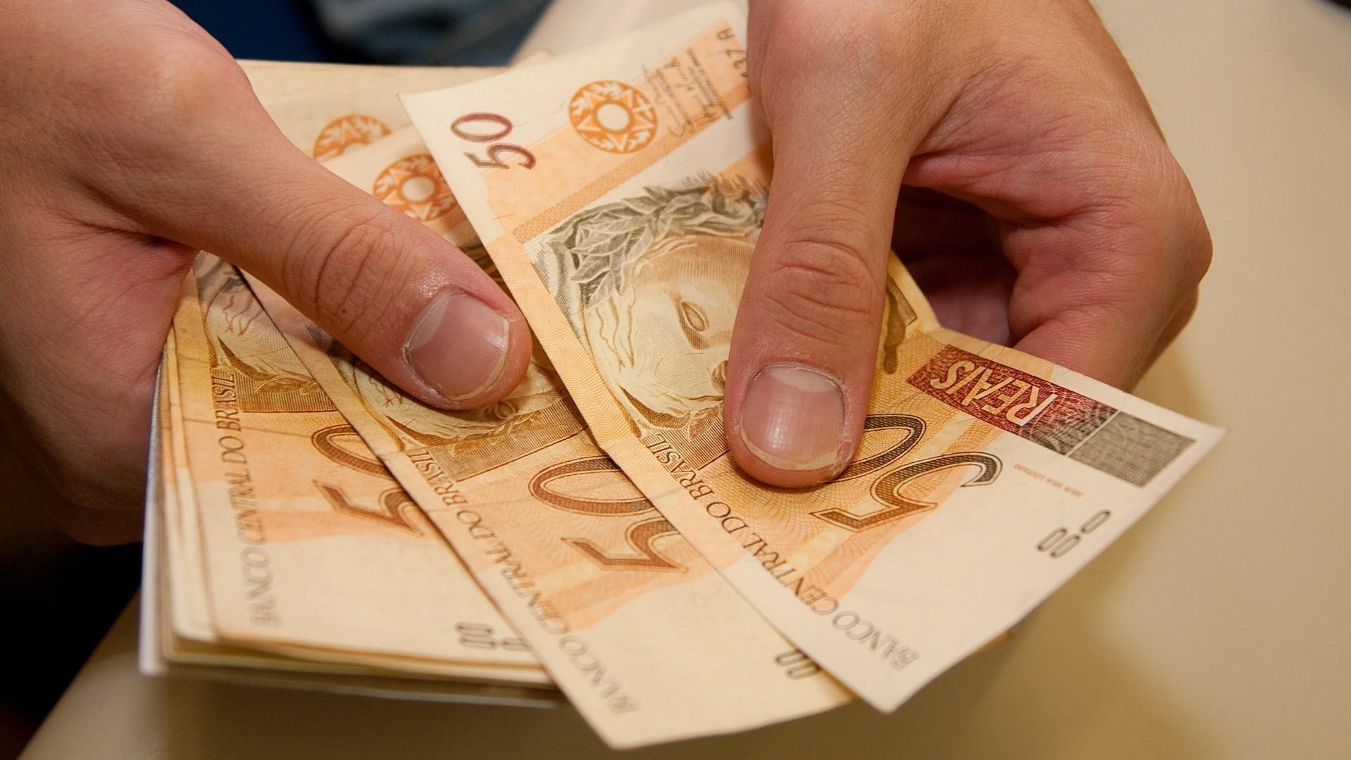Com o resultado de abril, a caderneta de poupan&ccedil;a registrou saques l&iacute;quidos de R$ 16,28 bilh&otilde;es no primeiro quadrimestre