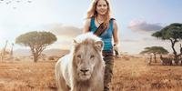 Na trama, Mia e Charlie partem em uma incrível jornada pela paisagens da savana sul-africana