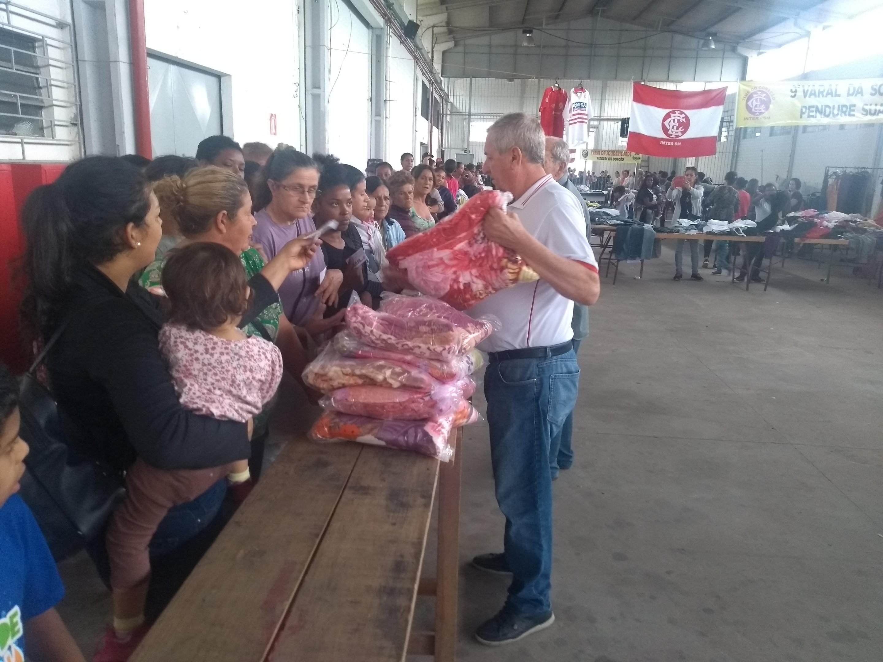 Foram distribu&iacute;dos 360 cobertores e 20.848 roupas de inverno, entre outras pe&ccedil;as