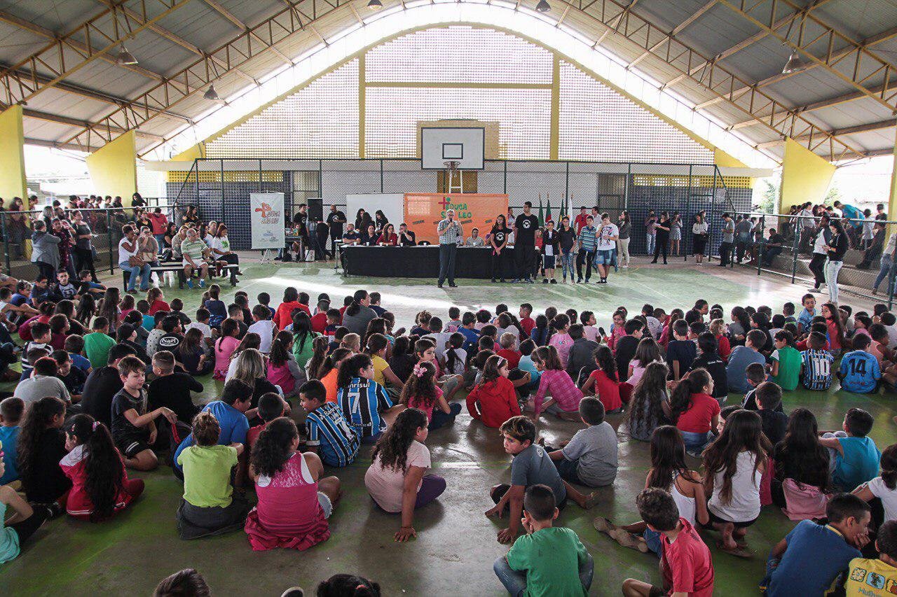 O lan&ccedil;amento aconteceu ontem na Escola Municipal de Ensino Fundamental Padre Orestes