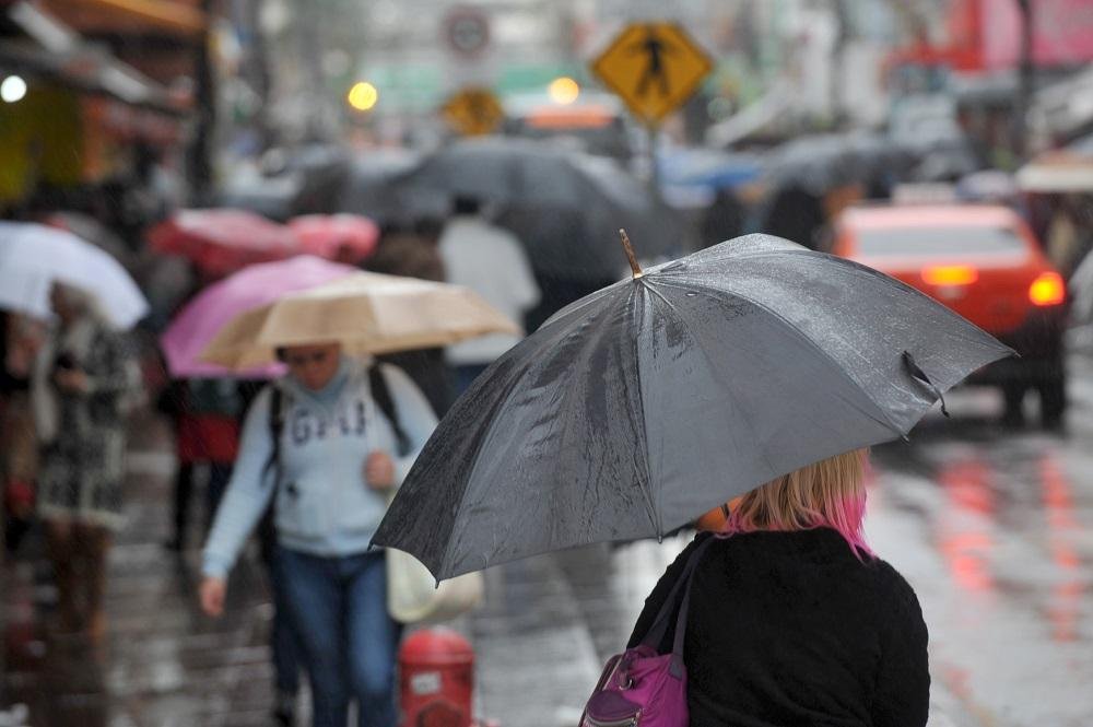 Porto Alegre pode ter chuva neste s&aacute;bado