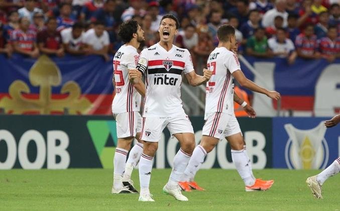 Hernanes fez o gol da vit&oacute;ria do S&atilde;o Paulo sobre o Fortaleza