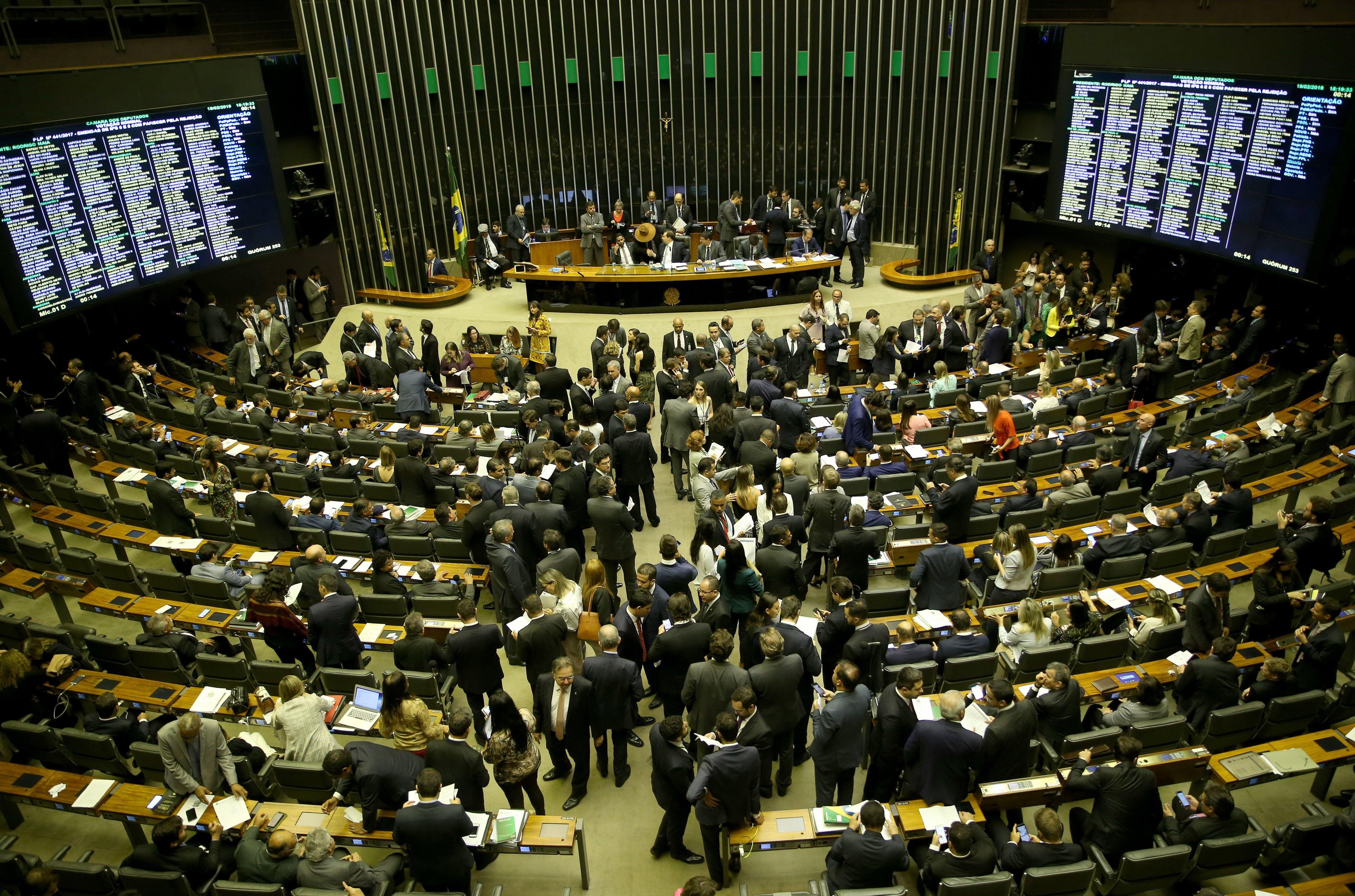 Deputado Marcos Pereira (PRB-SP) dever&aacute; coordenar trabalhos da Casa durante a semana, por conta da viagem do presidente Rodrigo Maia (DEM-RJ)