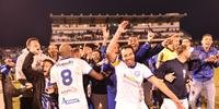 Jogadores do Esportivo comemoram acesso após empate diante do Guarani, de Venâncio Aires