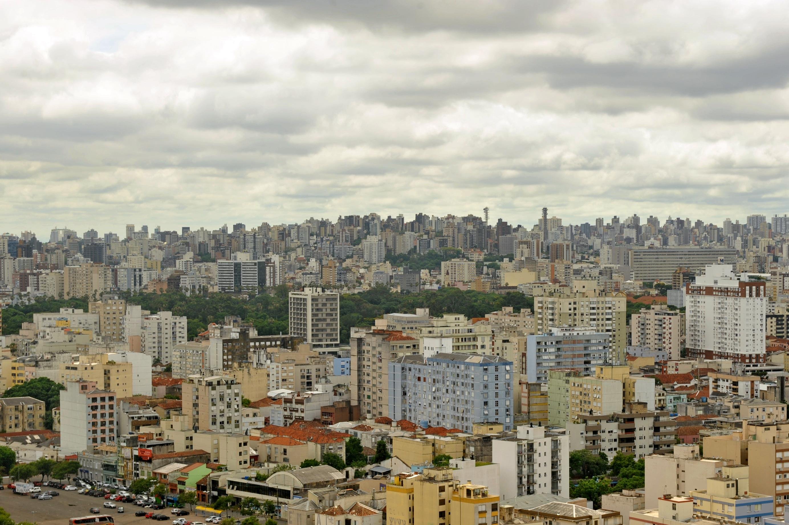 Porto Alegre ter&aacute; in&iacute;cio de semana com nebulosidade