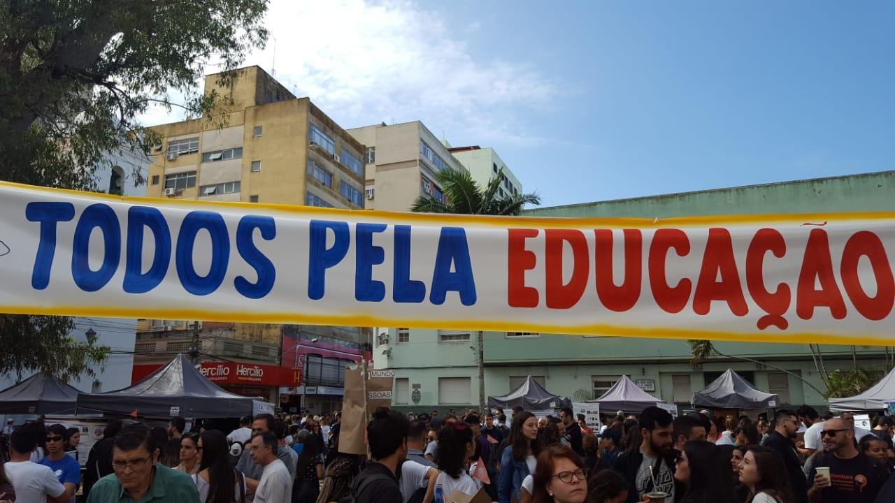Manifesta&ccedil;&otilde;es contra contingenciamento ocorreram em todo o Brasil, nesta quarta-feira