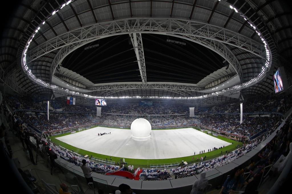 Primeiro est&aacute;dio constru&iacute;do para a Copa de 2022 foi inaugurado