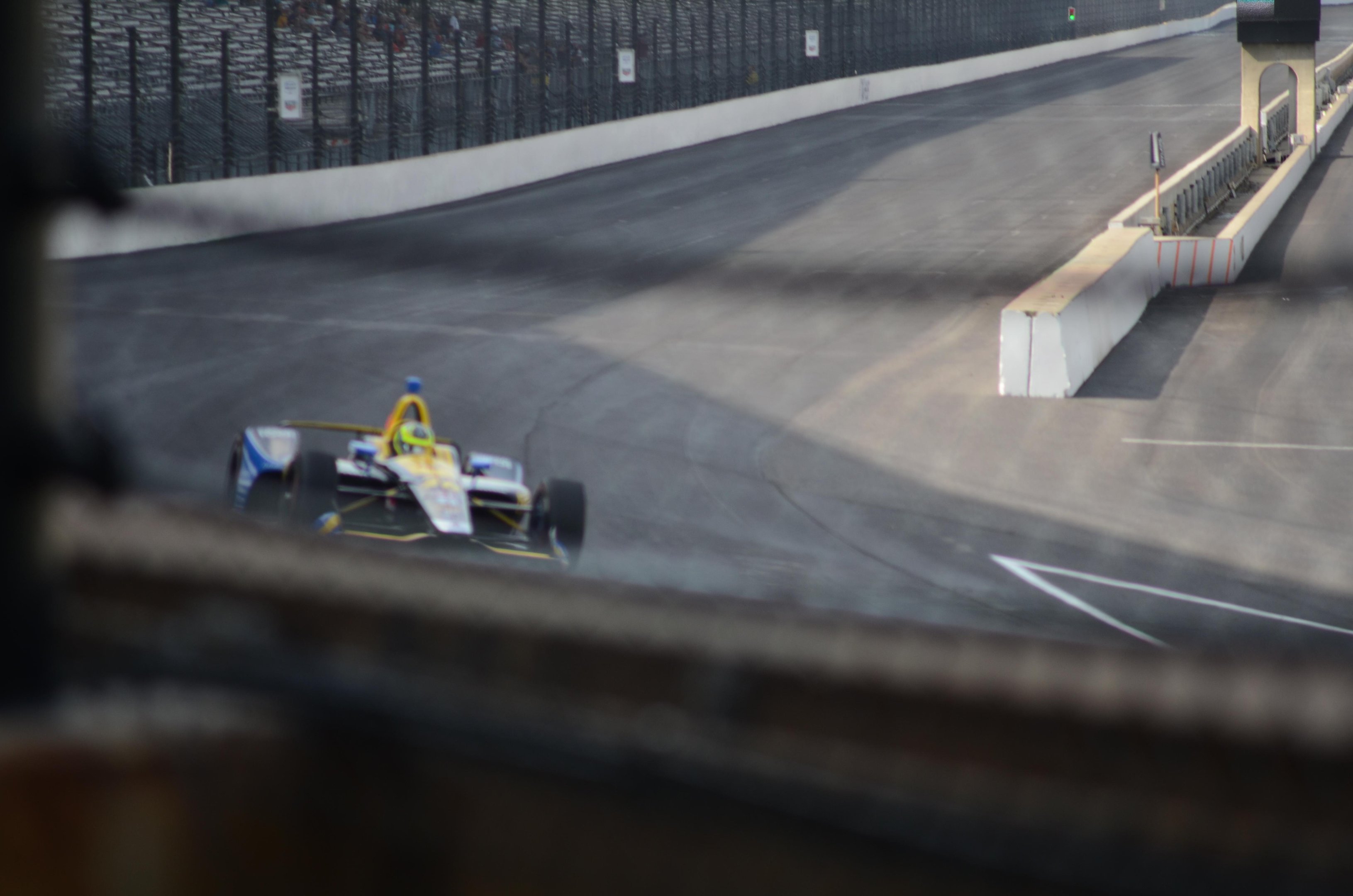 Pilotos v&atilde;o desafiar a Brickyard beliscando os 400 por hora