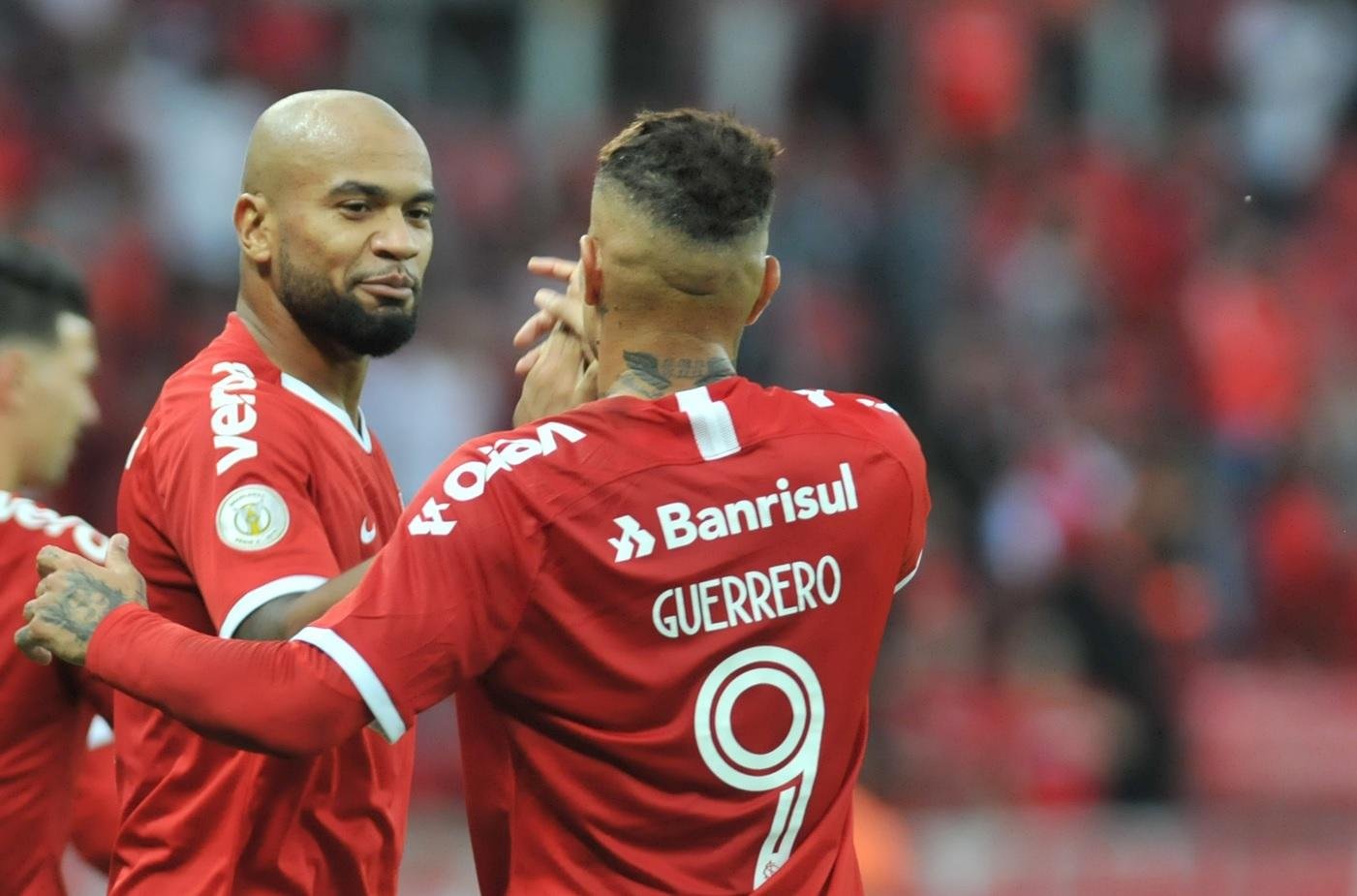Guerrero e Moledo estar&atilde;o em campo para encarar o CSA neste domingo
