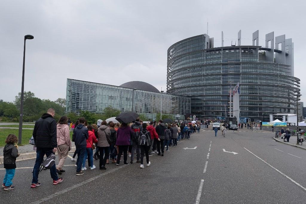 Neste domingo, popula&ccedil;&atilde;o visita o Parlamento Europeu. Elei&ccedil;&otilde;es europeias ser&atilde;o realizadas de 23 a 26 de maio