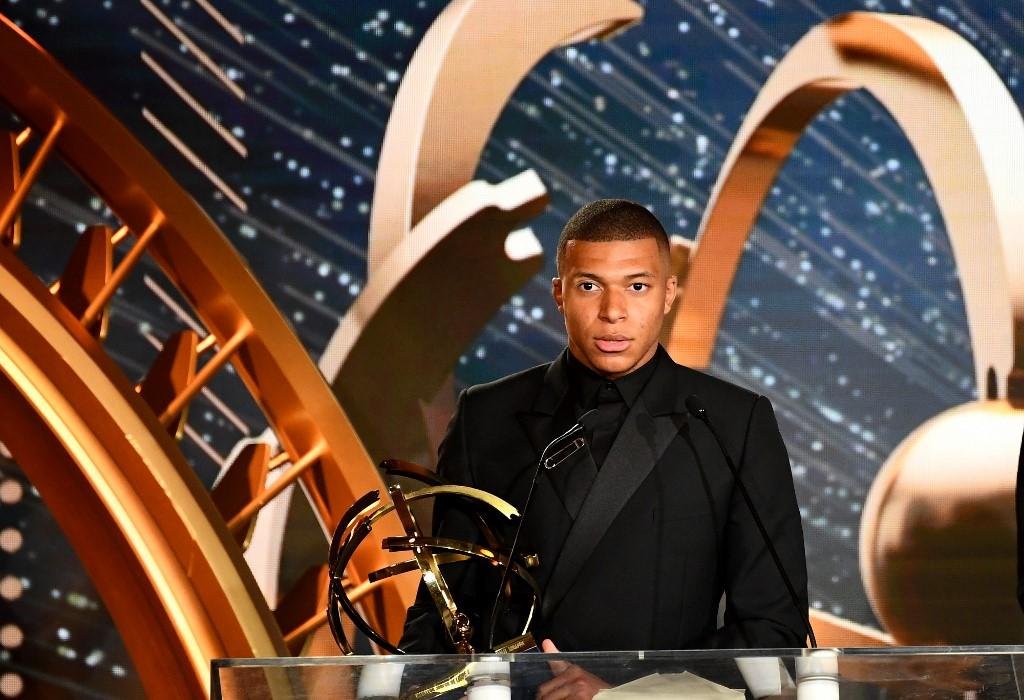 Mbapp&eacute; ganhou pr&ecirc;mio de melhor jogador do Franc&ecirc;s