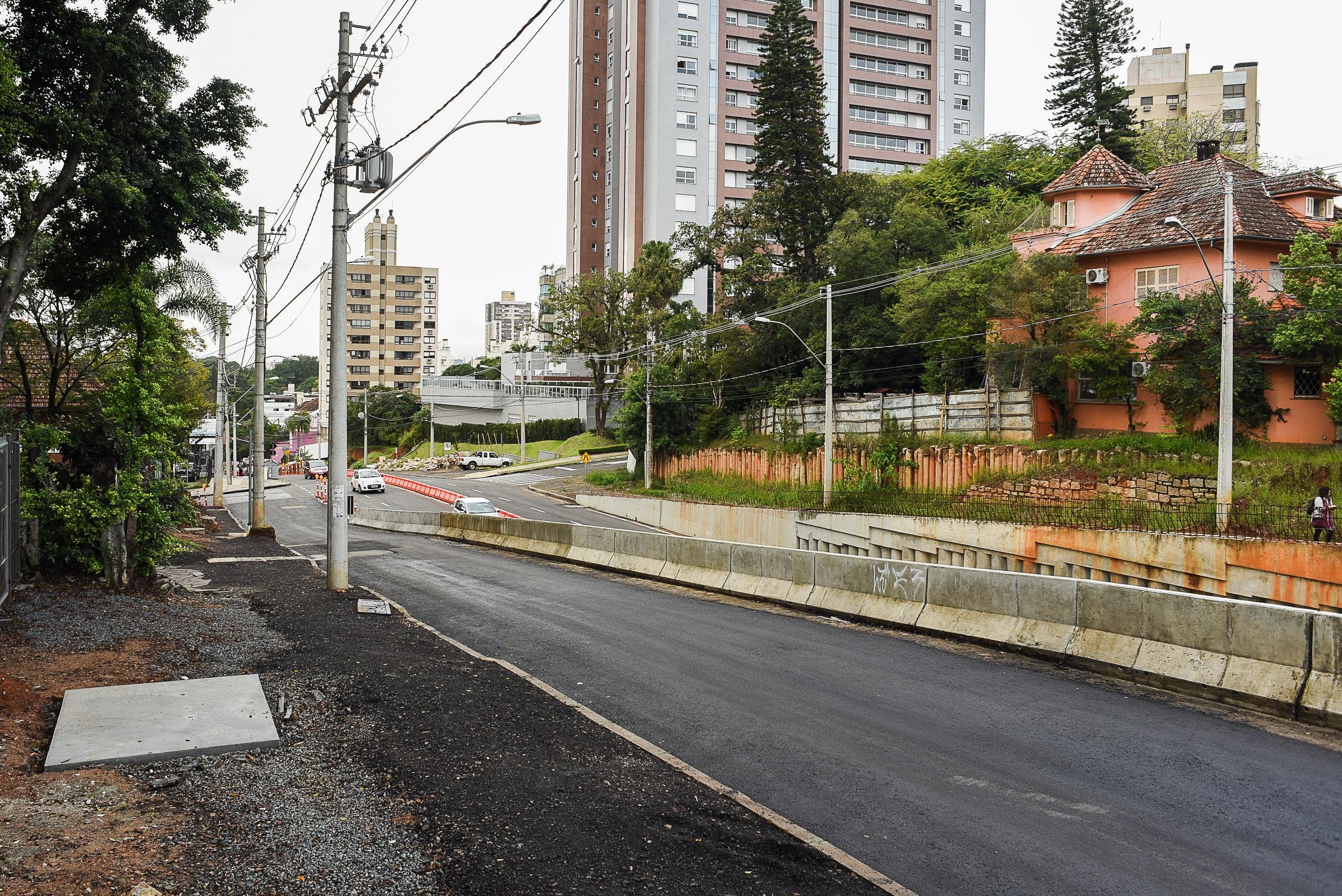 Trabalhos foram executados pela empresa terceirizada contratada pela Divis&atilde;o de Conserva&ccedil;&atilde;o de Vias Urbanas