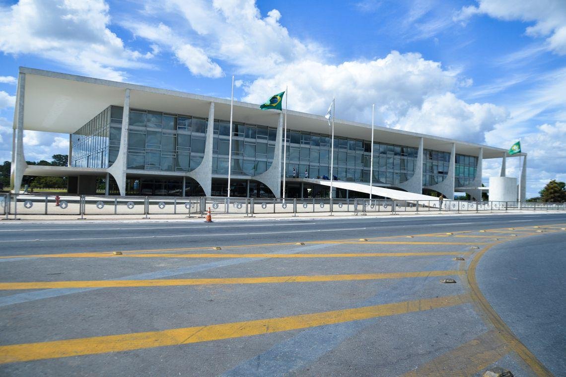 Cerca de 500 pessoas que trabalham no Pal&aacute;cio participaram
