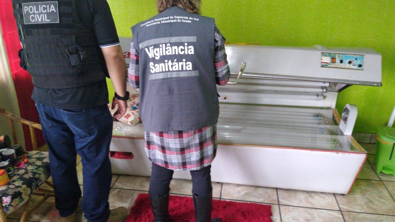 Camas de bronzeamento foram apreendidas