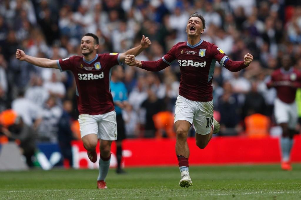 Aston Villa retorna a primeira divis&atilde;o do ingl&ecirc;s ap&oacute;s tr&ecirc;s temporadas