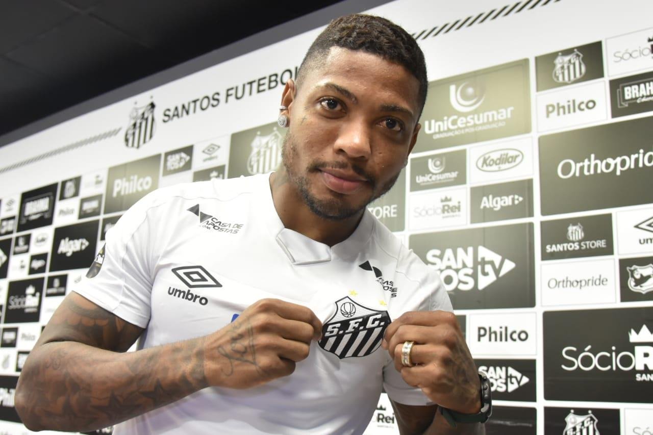 Jogador assinou contrato at&eacute; o final de 2022