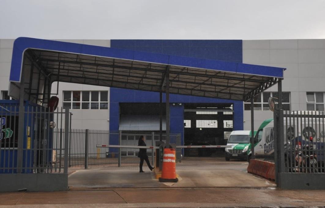 Criminosos roubaram malote nesta segunda-feira de estacionamento no bairro S&atilde;o Jo&atilde;o